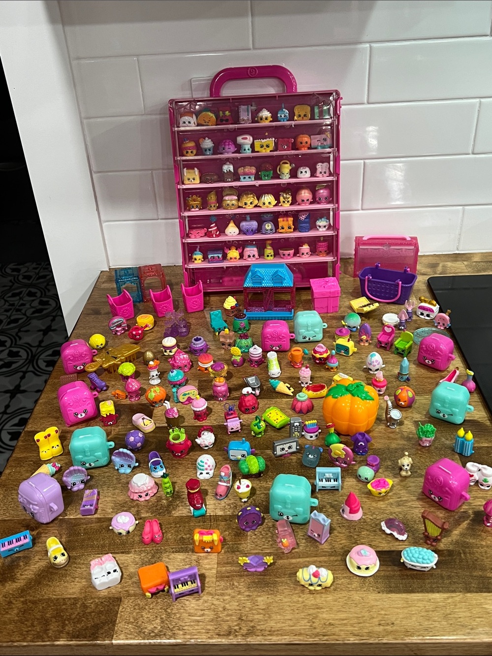 Shopkins - 180 piece lot. Pink Carry Case Playset with Multicolored Mini Figures